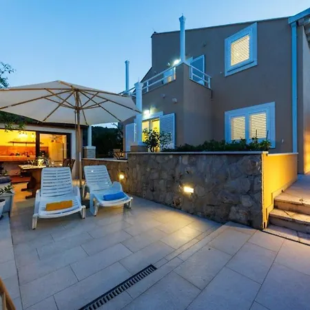 아파트 Villa 